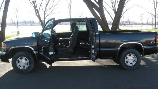 2004 GMC SIERRA 1500 SLE XTRA CAB 4 DOOR 4X4 - cars & trucks - by... for sale in Nampa, ID – photo 4
