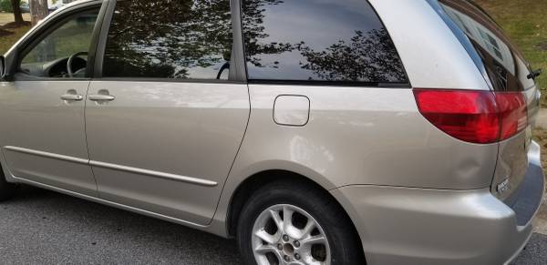 2005 toyota sienna xle 130k mile have new inspection for sale in Hyattsville, District Of Columbia – photo 6