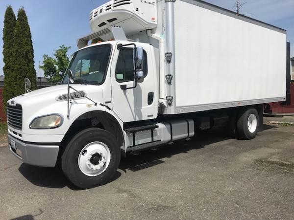 Must Sell! 2006 Freightliner M2 Refrigerated Box Truck for sale in Tacoma, OR – photo 2