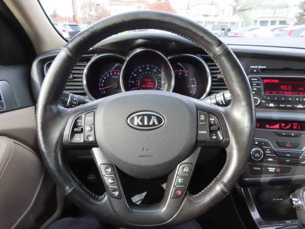 2012 KIA OPTIMA EX - CLEAN CAR FAX - WARRANTY - LEATHER - cars & for sale in Moosic, PA – photo 6