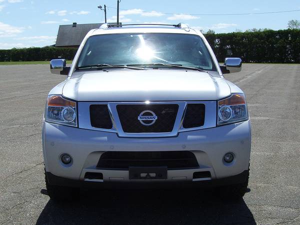 2012 NISSAN ARMADA PLATINUM - TOTALLY LOADED 4x4 SUV - MUST SEE for sale in East Windsor, NY – photo 8