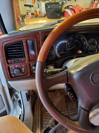 2002 Cadillac Escalade - cars & trucks - by owner - vehicle... for sale in Volga, SD – photo 19
