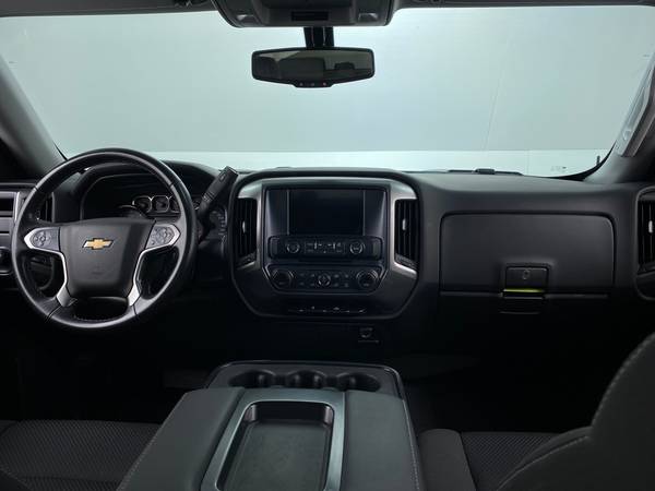 2018 Chevy Chevrolet Silverado 1500 Crew Cab LT Pickup 4D 5 3/4 ft -... for sale in Detroit, MI – photo 21