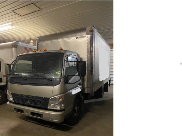 Box Truck 2008 Mitsubishi Fuso - cars & trucks - by owner - vehicle... for sale in Huntertown, IN – photo 2