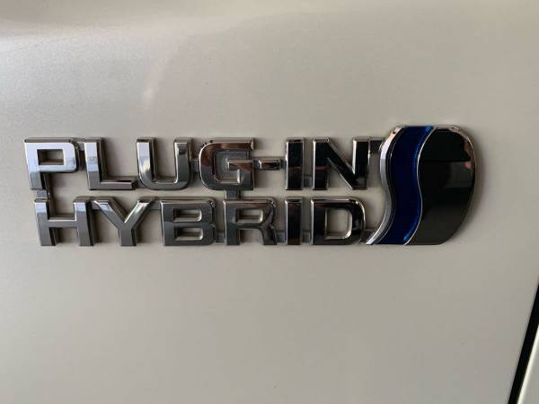2012 Toyota Prius Plug-in Hybrid 122k *smogged*95MPGe Runs Great !!!... for sale in Madera, CA – photo 2