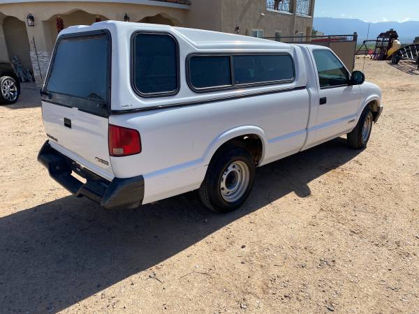 1998 Chevy S-10 long bed truck with only 61K miles for sale in Albuquerque, NM – photo 11