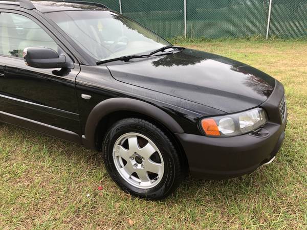 2002 Volvo V70T AWD wagon, 2.5 5 cyl. auto, $1600 firm - cars &... for sale in Raleigh, NC – photo 2