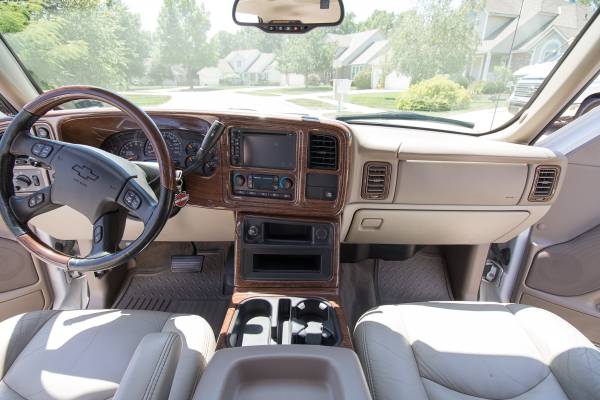 2006 Chevrolet Avalanche LS / Southern Comfort Package for sale in Lees Summit, MO – photo 15