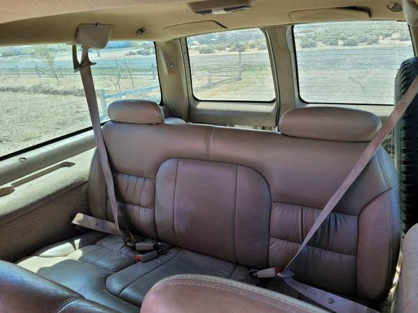 1998 Chevy Suburban for sale in Silver Springs, NV – photo 6