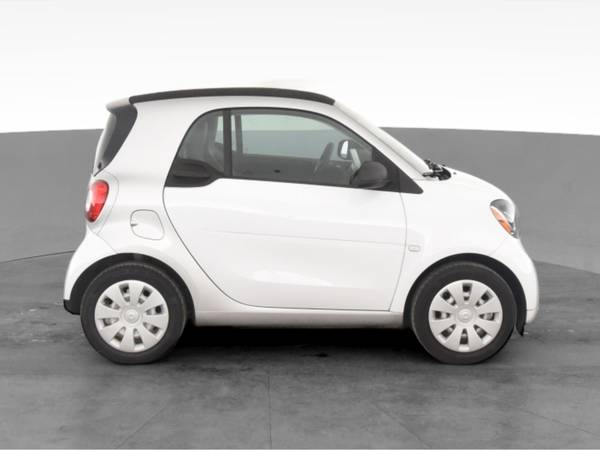 2017 smart fortwo Pure Hatchback Coupe 2D coupe White - FINANCE... for sale in South El Monte, CA – photo 13