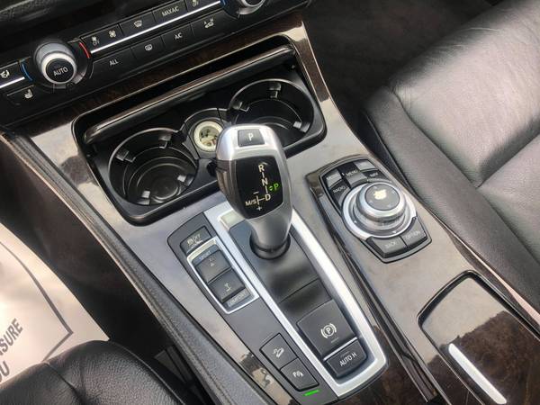 13 BMW 535XI AWD w/ONLY 75K! NAVI! 5YR/100K WARRANTY INCLUDED - cars for sale in Methuen, NH – photo 17
