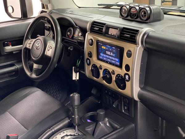 2011 Toyota FJ Cruiser Base 4x4 4dr SUV 5A GET APPROVED TODAY for sale in Rancho Cordova, CA – photo 11