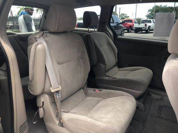 2004 Toyota Sienna XLE Minivan 4D *LARGE SELECTION OF CARS * for sale in Miami, FL – photo 8