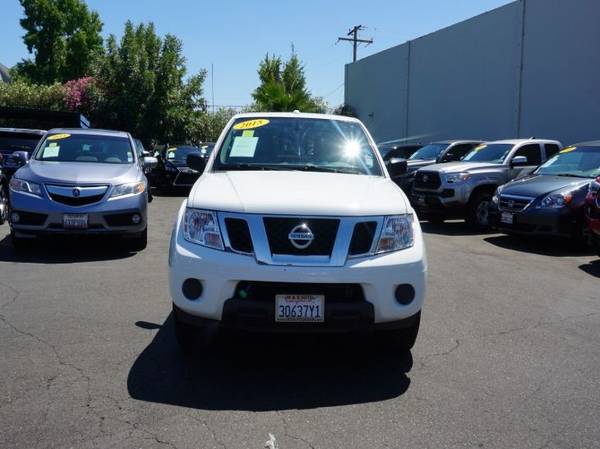 2015 Nissan Frontier Truck SV Pickup for sale in Sacramento , CA – photo 3