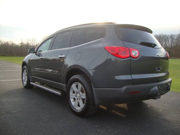 2010 CHEVROLET TRAVERSE - cars & trucks - by dealer - vehicle... for sale in Mansfield, OH – photo 3