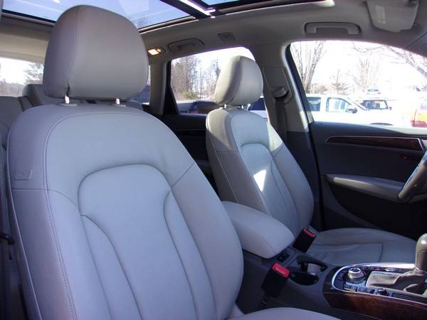 2011 Audi Q5 3.2 Quattro Prestige AWD, Auto, 103K Miles, P.Roof,... for sale in Franklin, VT – photo 10