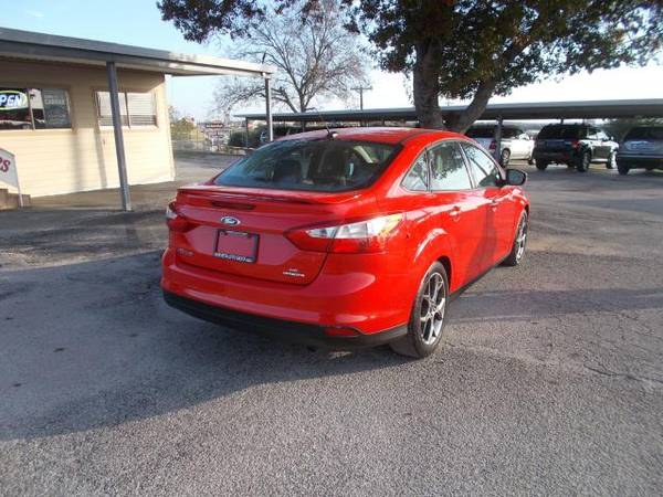 2014 Ford Focus SE Sedan - cars & trucks - by dealer - vehicle... for sale in Weatherford, TX – photo 2