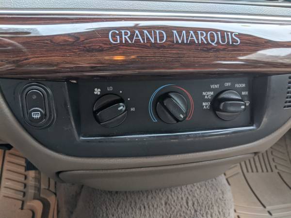 2003 Mercury Grand Marquis GS Sedan 4D - cars & trucks - by owner -... for sale in Oshkosh, WI – photo 13