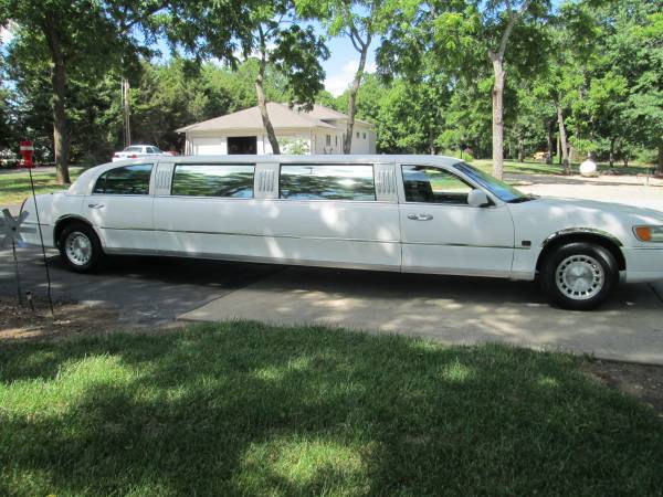 1998 Lincoln Town Car Limo for sale in Tecumseh, KS – photo 3