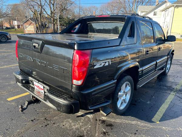 2005 CHEVROLET AVALANCHE - cars & trucks - by dealer - vehicle... for sale in Kenosha, WI – photo 6