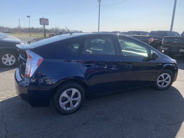 2015 TOYOTA PRIUS - cars & trucks - by dealer - vehicle automotive... for sale in Chenoa, IL – photo 11