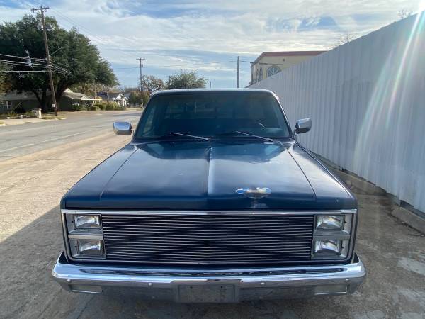 1981 Chevy C10! Short Bed! 350 V8! Runs good! Needs cosmetic work -... for sale in Fort Worth, TX – photo 10
