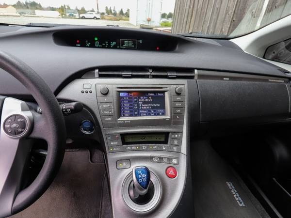 2015 Toyota Prius Plug-in Hybrid Advanced 4dr Hatchback - cars & for sale in PUYALLUP, WA – photo 22
