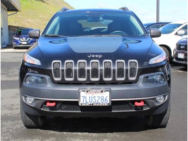 2015 Jeep Cherokee SUV Trailhawk (Brilliant Black Crystal for sale in Lakeport, CA – photo 7