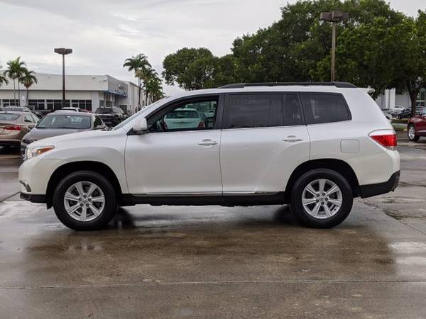 2013 Toyota Highlander Plus SKU:DS109636 SUV - cars & trucks - by... for sale in Pembroke Pines, FL – photo 10