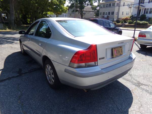 2002 VOLVO S-60...ONE FAMILY OWNER...VERY NICE ! - cars & trucks -... for sale in North Providence, RI – photo 4