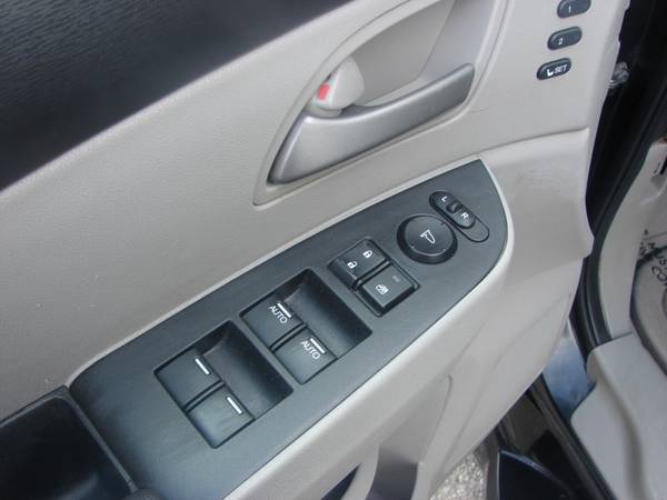2013 Honda Odyssey Touring HANDICAP CONVERSION The Lowest for sale in South Bend, IN – photo 11
