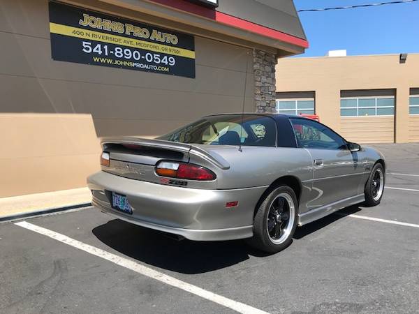 1999 CHEVY CAMARO Z28 , 5.7 LS1 , AUTO , 93K SUPER CLEAN. - cars &... for sale in Medford, OR – photo 2