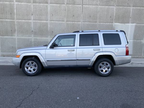 2006 JEEP COMMANDER LIMITED HEMI ENGINE - - by dealer for sale in Arleta, CA – photo 4