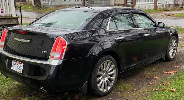 Must see Beautiful Chrysler 300!! - cars & trucks - by owner -... for sale in Lorain, OH – photo 2