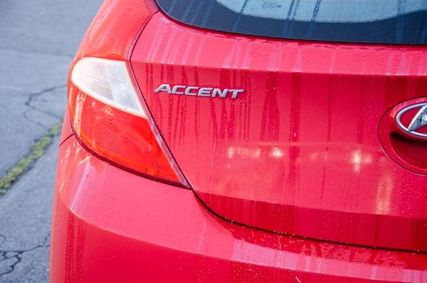 2016 Hyundai Accent 5dr HB Auto SE Sedan for sale in Bend, OR – photo 7