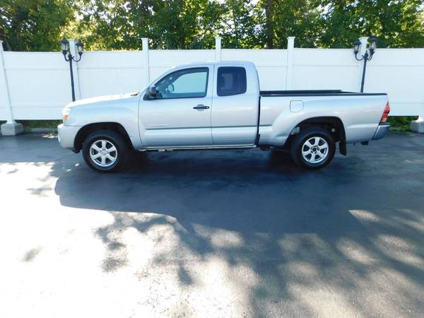 2008 TOYOTA TACOMA 4X2 ACCESS CAB 4CYL~CLEAN~RUNS AND DRIVES SMOOTH!... for sale in Barre, VT – photo 4