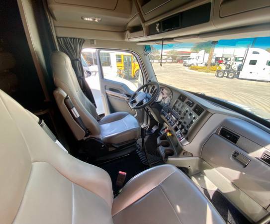 2015 KENWORTH T680 SLEEPER TRUCK - cars & trucks - by dealer -... for sale in Phoenix, AZ – photo 12