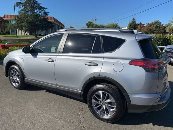 2018 Toyota RAV4 Hybrid LE - Easy Financing Available! for sale in Oakland, CA – photo 8