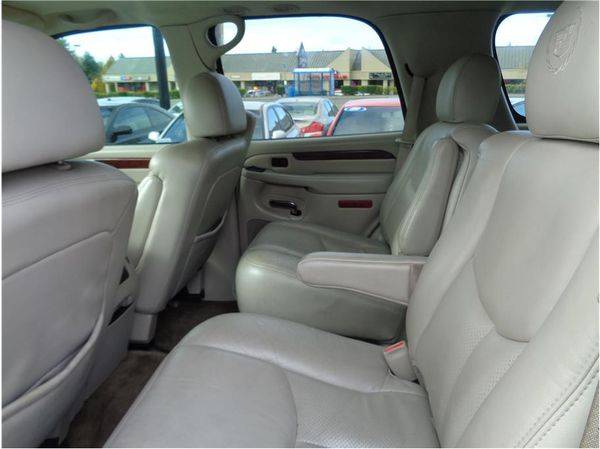 2005 Cadillac Escalade Sport Utility 4D FREE CARFAX ON EVERY VEHICLE! for sale in Lynnwood, WA – photo 12