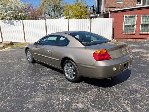 2002 Chrysler Sebring LXI - - by dealer - vehicle for sale in St. Charles, MO – photo 4