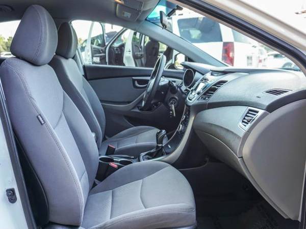 2015 Hyundai Elantra FWD 4dr Sdn Auto SE (Alabama Plant) - cars &... for sale in Reno, NV – photo 18