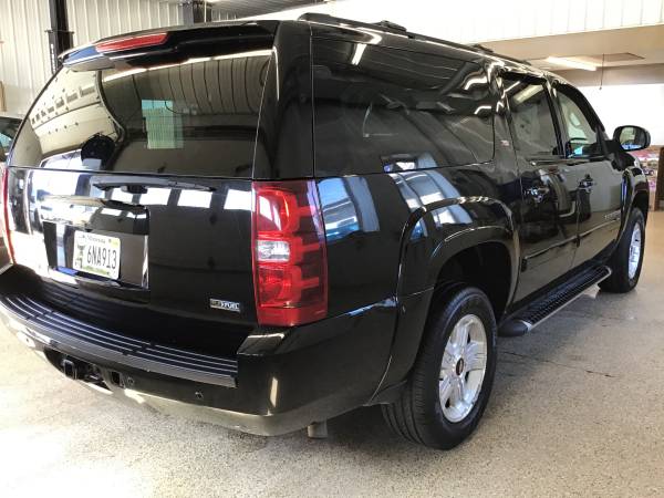 ** 2009 CHEVROLET SUBURBAN LT 1500 4DR 4WD 5.3L V8 LEATHER ** for sale in Cambridge, MN – photo 3