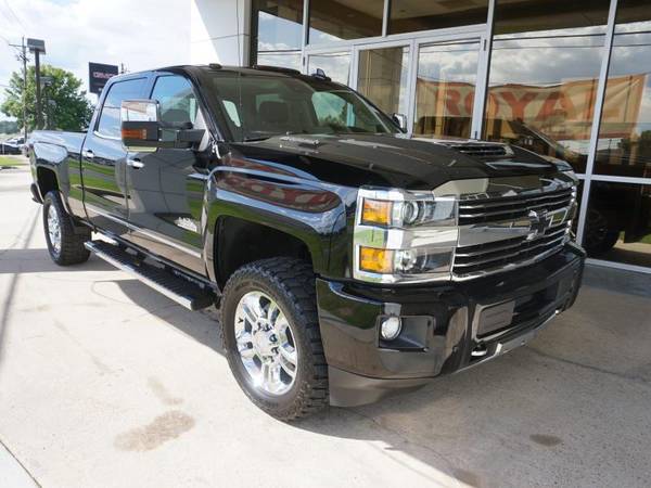 2017 Chevy Chevrolet Silverado 2500HD High Country 4WD 153WB pickup for sale in Baton Rouge , LA – photo 2