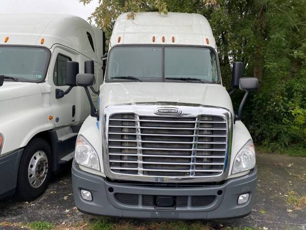 2015 Freightliner Cascadia 6X4 2dr Sleeper Cab - cars & trucks - by... for sale in Wrightsville, PA – photo 2