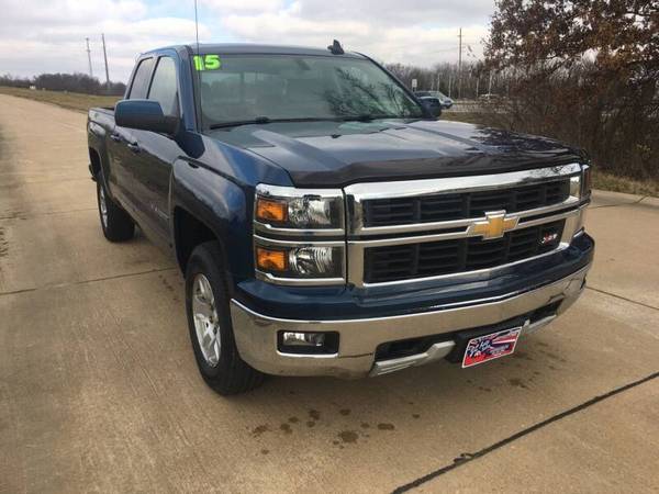 SALE 2015 CHEVY SILVERADO Z71 4X4 - - by dealer for sale in Troy, MO – photo 2