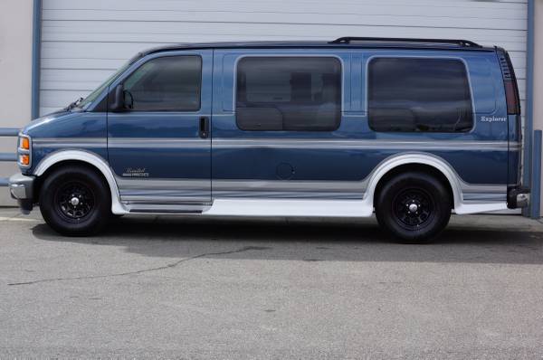 1998 GMC Savana passenger Conversion Van like Chevy Express must see! for sale in Des Moines, WA – photo 2