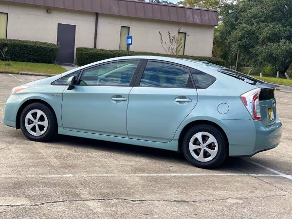 2013 Toyota Prius III Clean title Automatic, only 131k miles - cars... for sale in Savannah, GA – photo 6