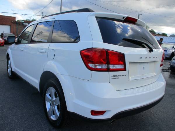 2012 Dodge Journey SXT 3rd Row/Supper Clean & Hot Deal - cars & for sale in Roanoke, VA – photo 8