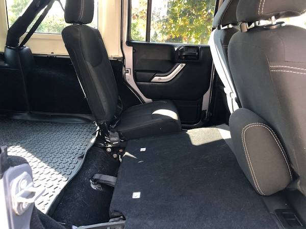 2014 Jeep Wrangler Rubicon Unlimited Sport Utility w/ Hard & Soft... for sale in Upton, MA – photo 14
