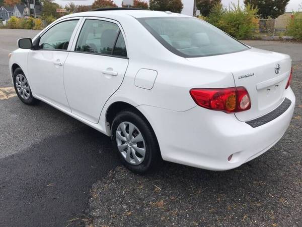 2009 Toyota Corolla LE 4dr Sedan 4A, LOW MILES, 90 DAY WARRANTY!!!! for sale in Lowell, MA – photo 3